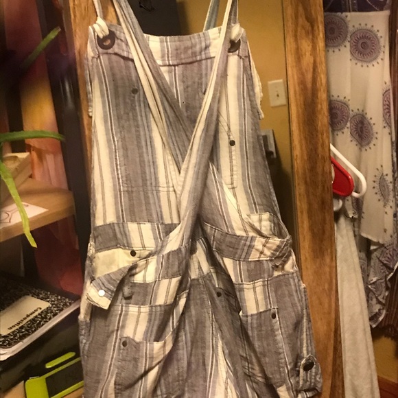 Adorable shortalls FP - Picture 4 of 8